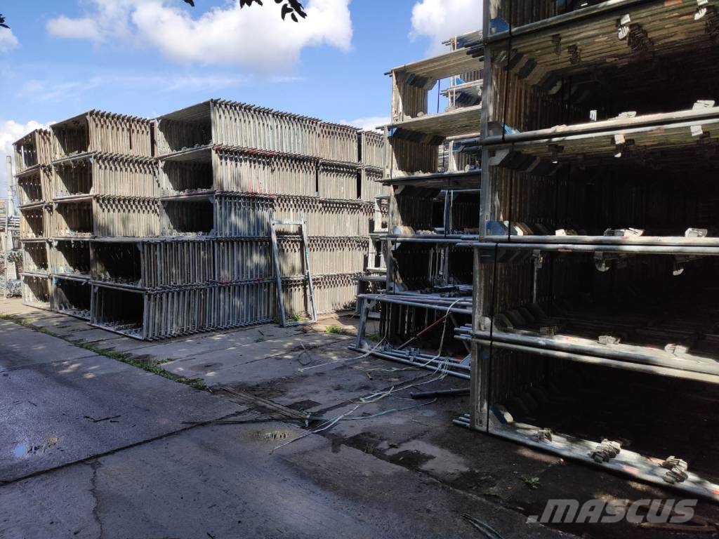 Layher Blitz 0,73m --- 1002 sqm Andaimes