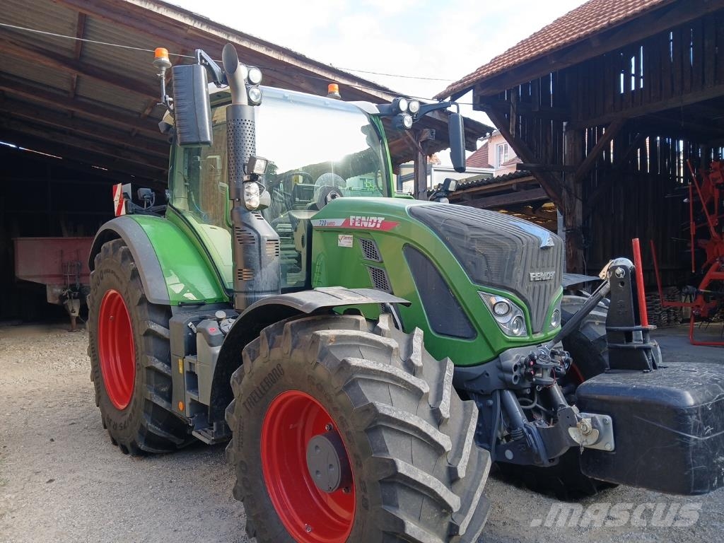 Fendt 720 VARIO PROFI + Traktorji