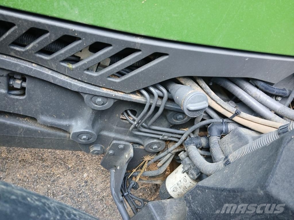 Fendt 720 VARIO PROFI + Traktorji