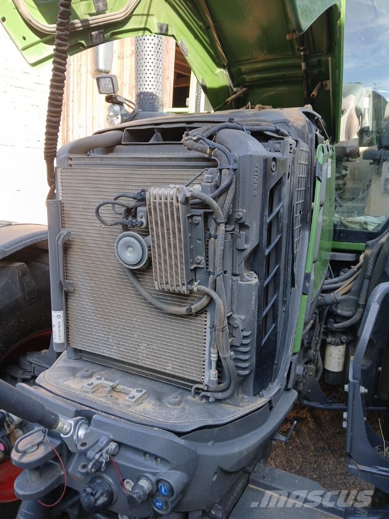 Fendt 720 VARIO PROFI + Traktorji
