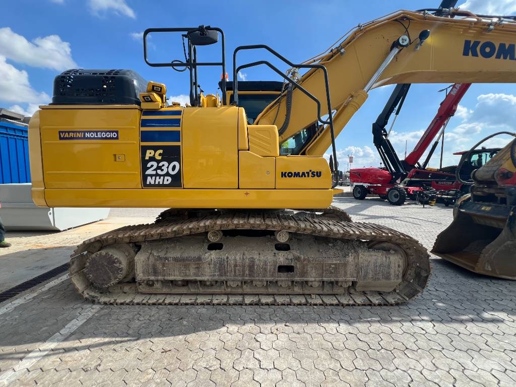 Komatsu PC 230 NHD-11 Raupenbagger