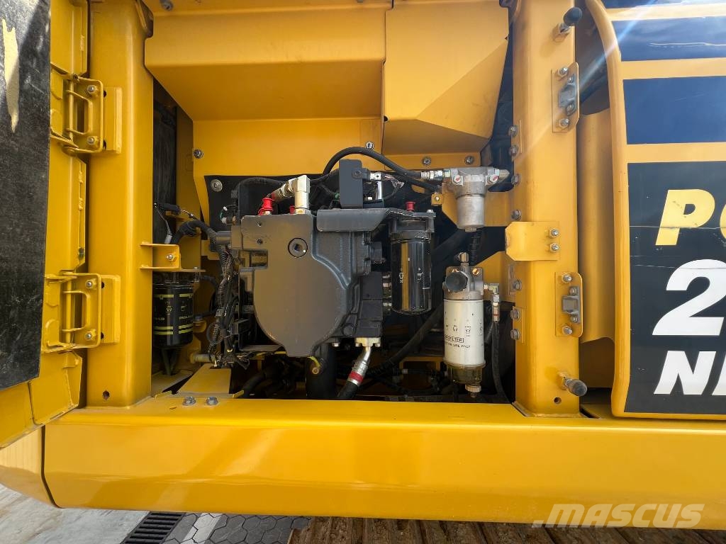 Komatsu PC 230 NHD-11 Raupenbagger
