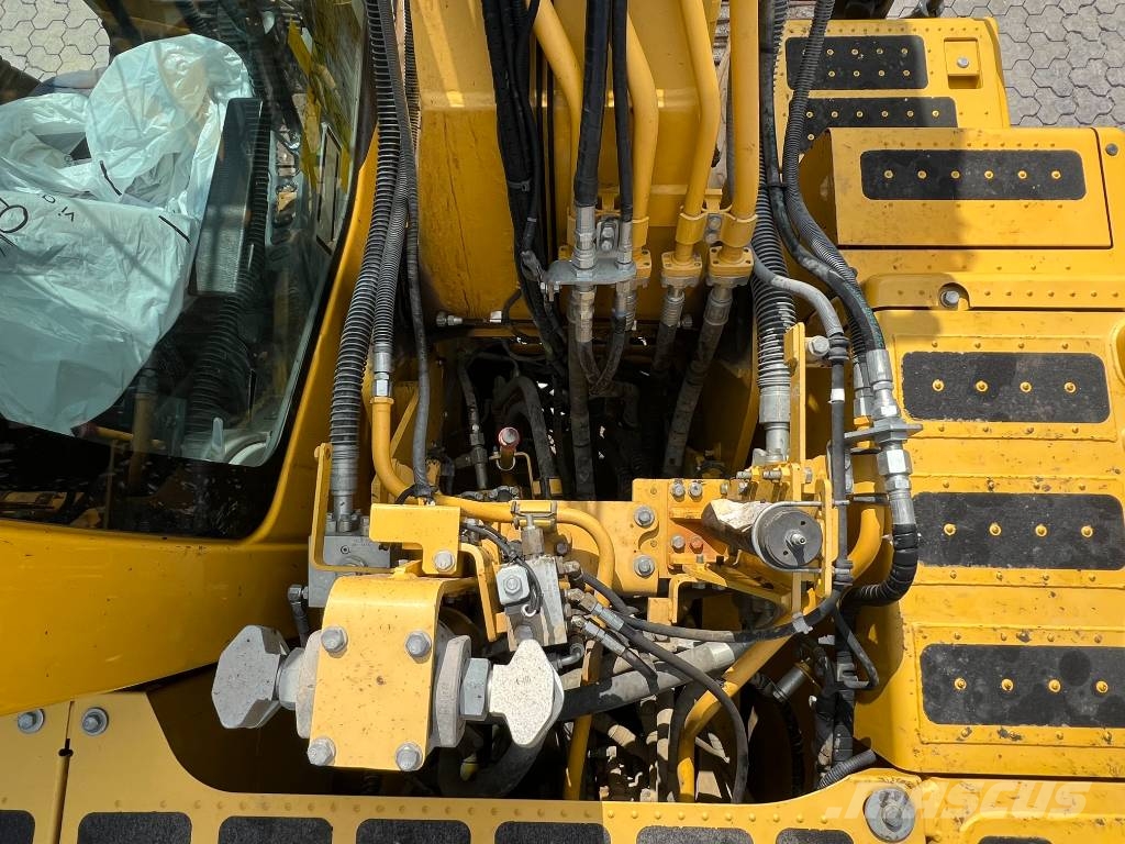 Komatsu PC 230 NHD-11 Raupenbagger
