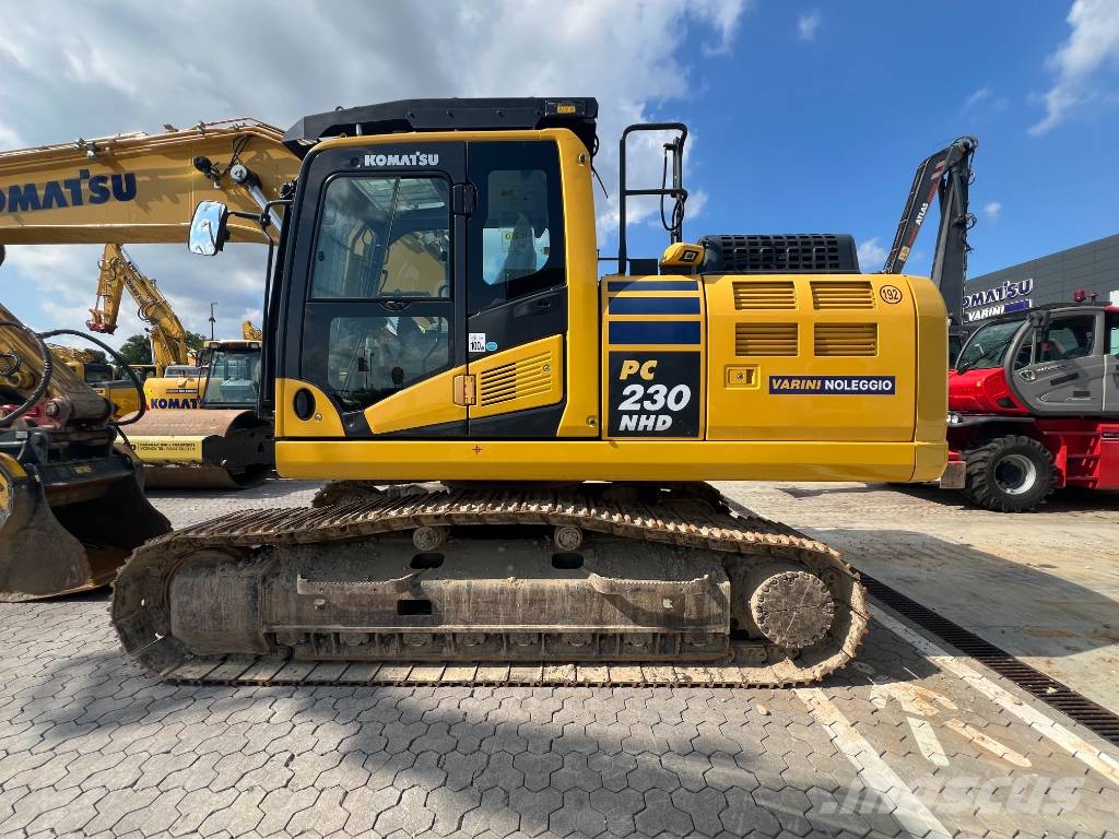 Komatsu PC 230 NHD-11 Raupenbagger