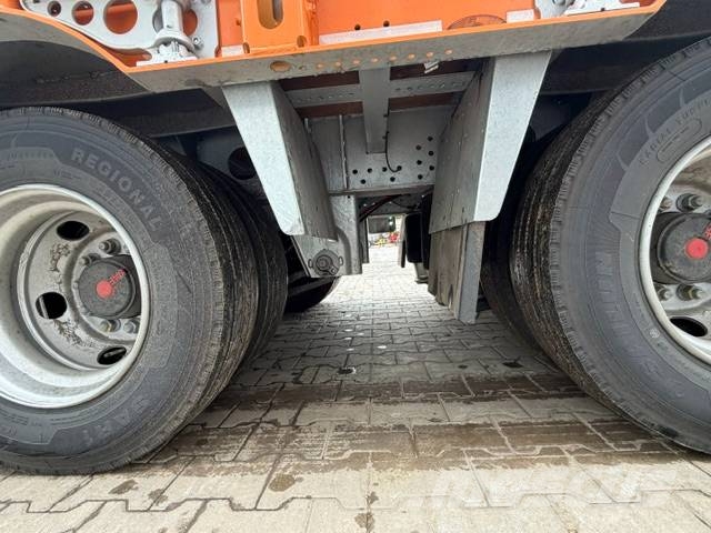Humbaur HTD30 mit eigener Hydraulikversorgung Нискотоварачи