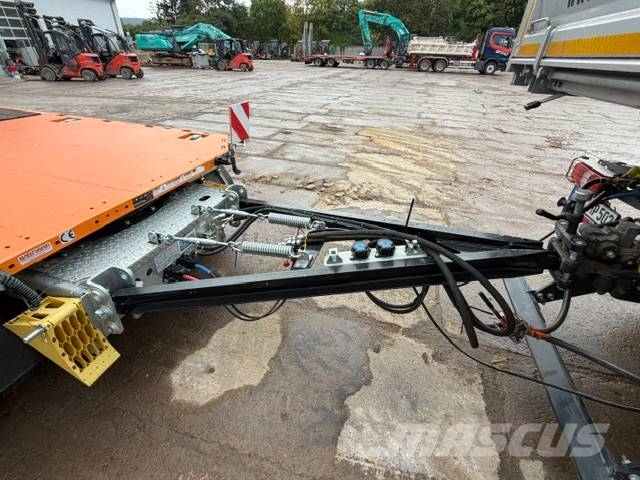 Humbaur HTD30 mit eigener Hydraulikversorgung Нискотоварачи