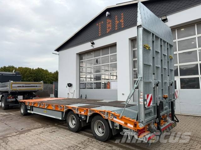 Humbaur HTD30 mit eigener Hydraulikversorgung Нискотоварачи
