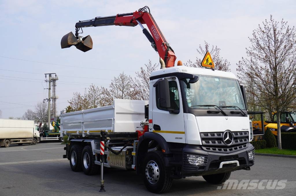 Mercedes-Benz Arocs 2636 / 6x4 / HDS Fassi / Wywrotka 3 str Camiones bañeras basculantes o volquetes