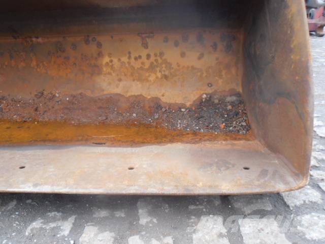 ŁYŻKA SKARPÓWKA HYDRAULICZNA VOLVO S 1 Łyżki do koparek