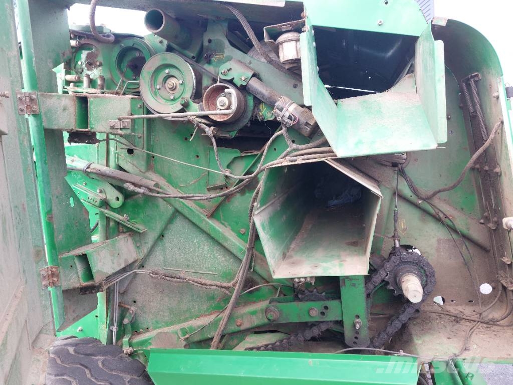 John Deere 644 محزمات مستديرة