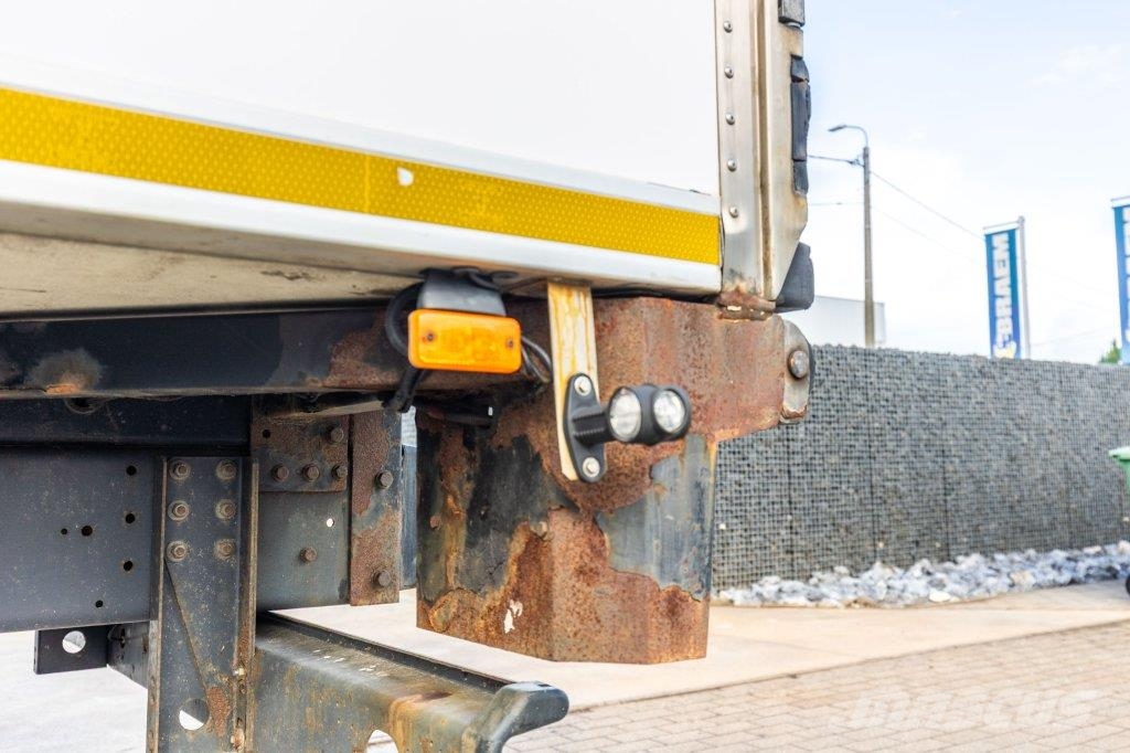 Volvo FLH 290+ CARRIER Camiones con temperatura controlada