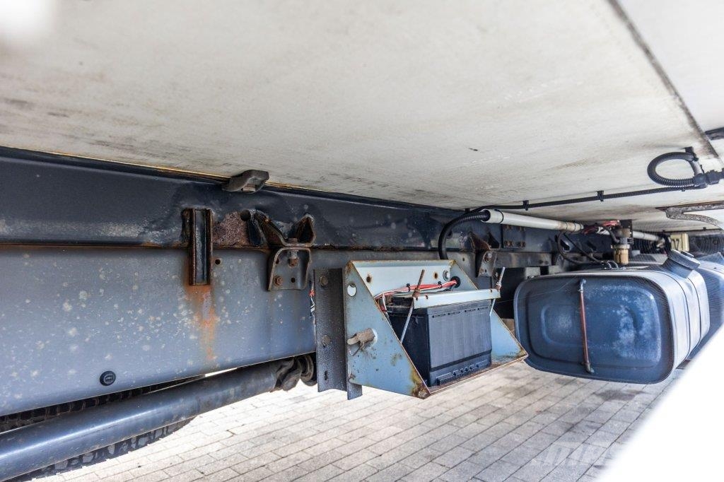 Volvo FLH 290+ CARRIER Camiones con temperatura controlada