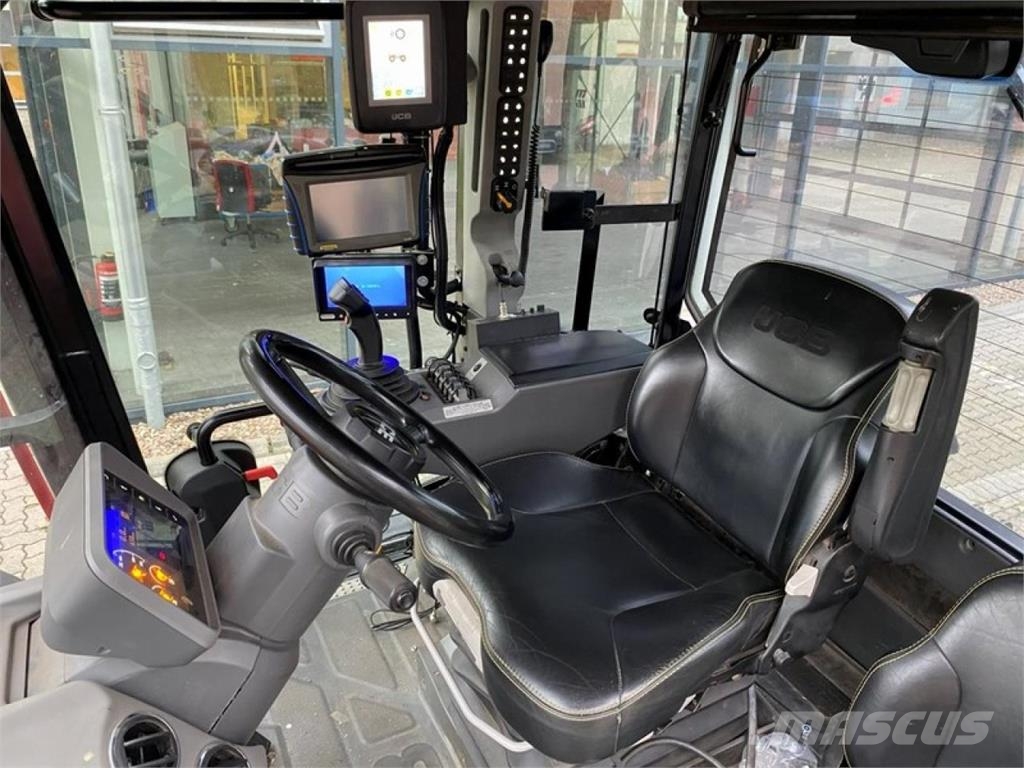 JCB 4220 FASTRAC Ciągniki rolnicze