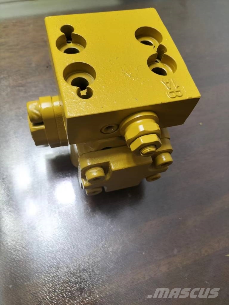 Komatsu PC200 valve assy 702-21-09147 Hydraulics