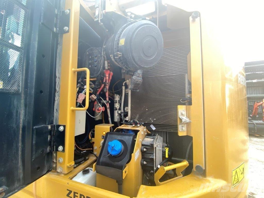 CAT 325FLCR VA-Ausleger *Optional OQ70/55* Bagri goseničarji
