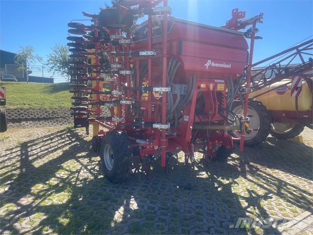 Kverneland TS Drill 600 드릴