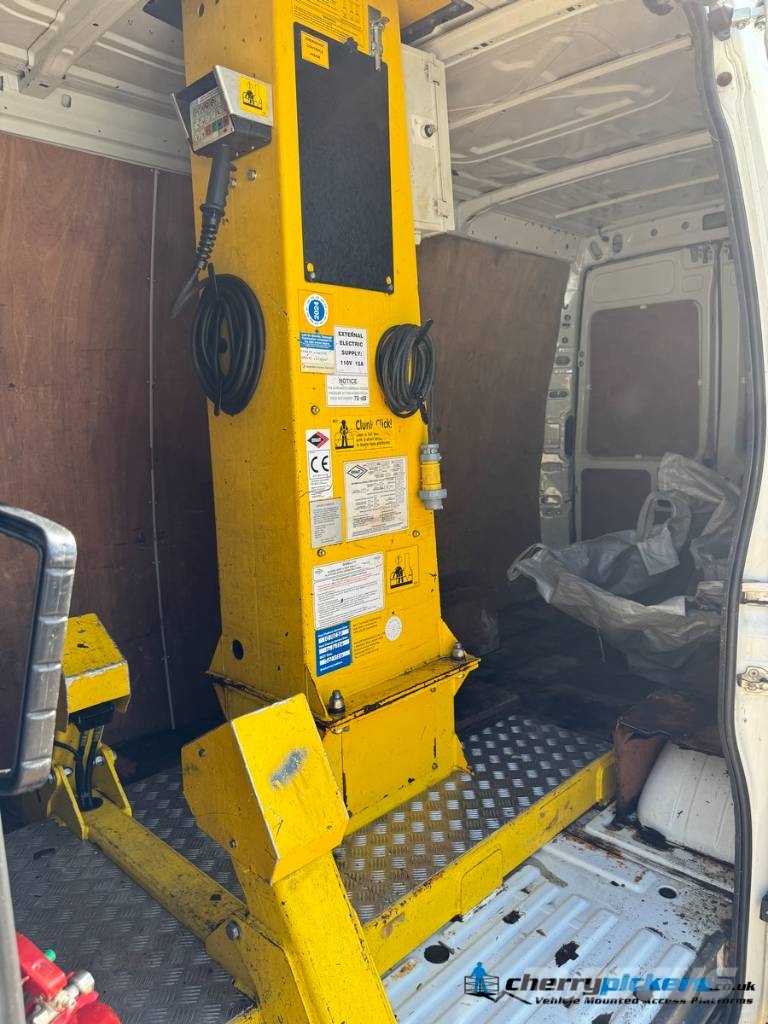 Iveco Daily Versalift ET38 Cherry Picker المنصات الهوائية المثبتة على شاحنة