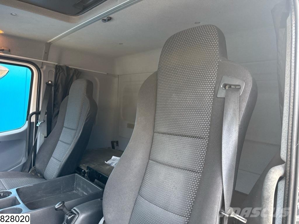 Mercedes-Benz Atego 1318 EURO 5, Manual, Steel, Palfinger Fast kasse