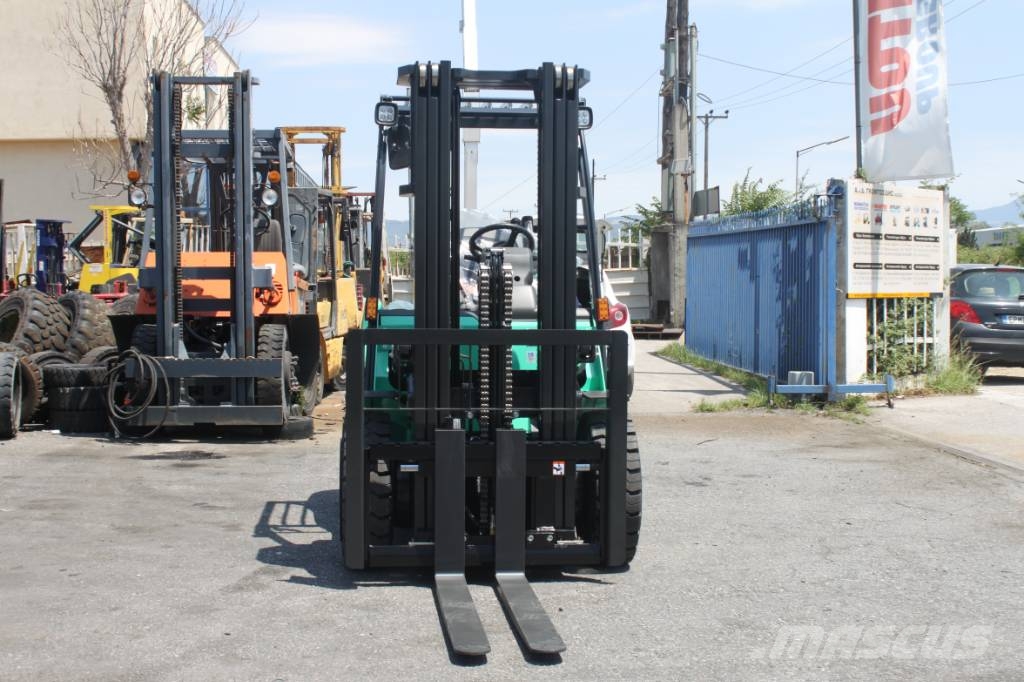 Mitsubishi FD30N3 TFV4700 4V STAGE V [1962] Diesel forklifts