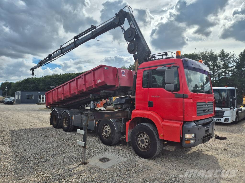 MAN TGA 32.460 8x4/4 //HIAB 220 C - 5 // 3 way tip Kranwagen
