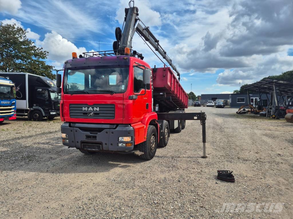 MAN TGA 32.460 8x4/4 //HIAB 220 C - 5 // 3 way tip Kranwagen