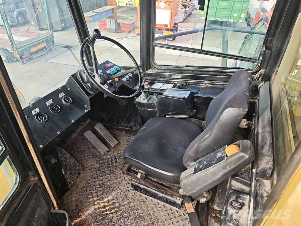Bomag BC 670 RB Hjullastare