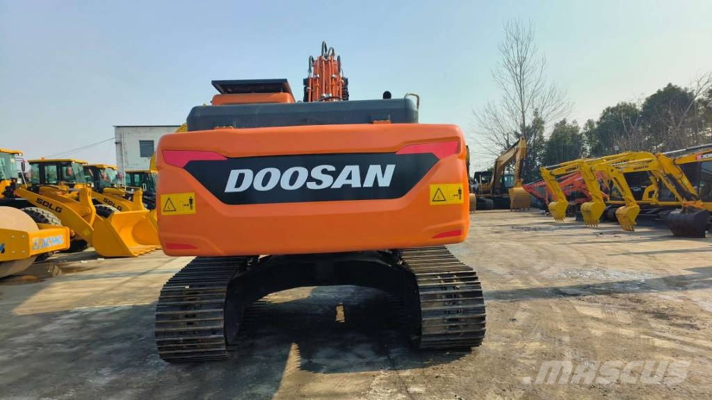 Doosan DX 225 LCA Raupenbagger