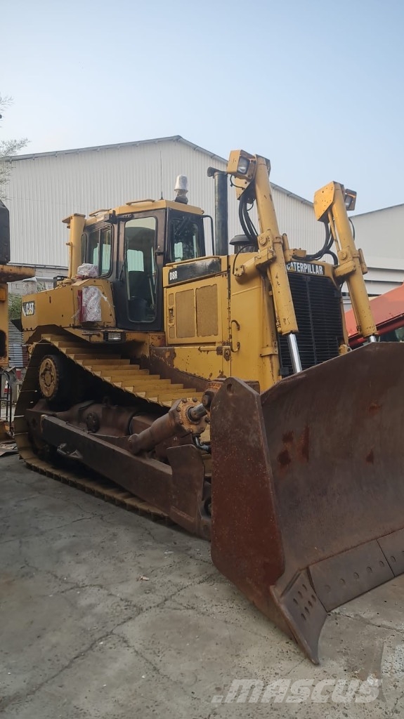 CAT D 8 R Buldožeri guseničari