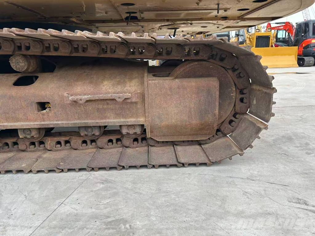 CATPILLAR CAT320E Beltegraver