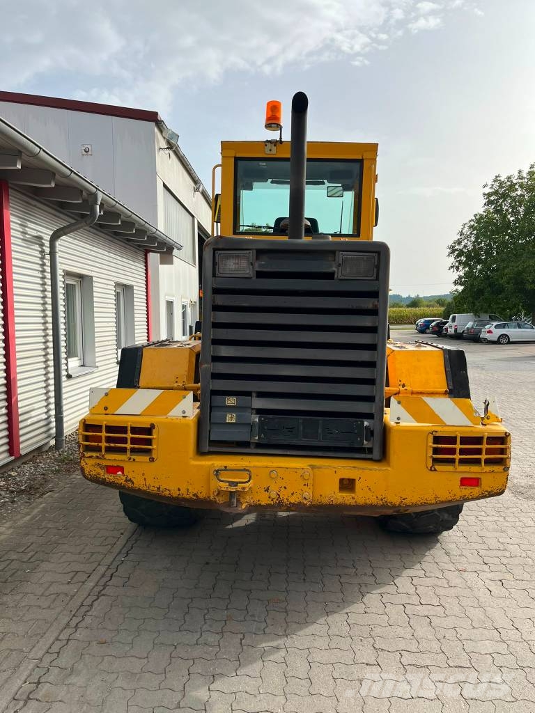 Volvo L90C Wheel loaders