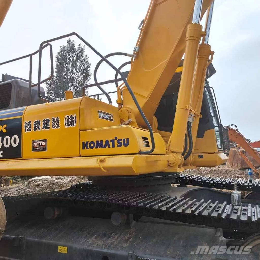 Komatsu PC400 حفارات زحافة