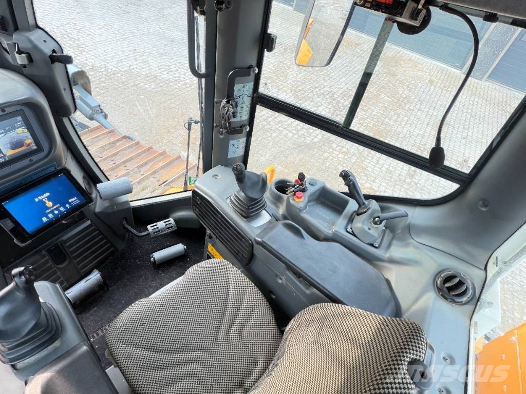 Liebherr PR 736 G8 LGP Litronic 크롤러 도저