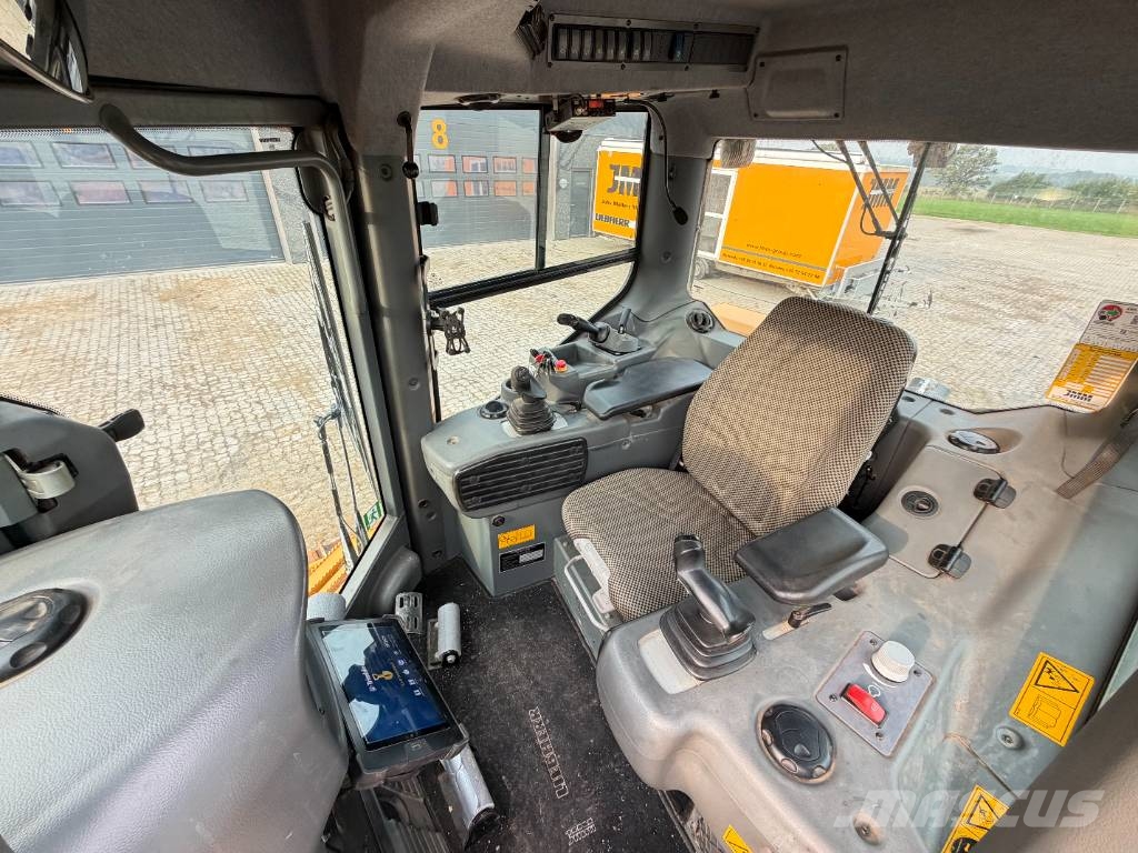 Liebherr PR 736 G8 LGP Litronic 크롤러 도저