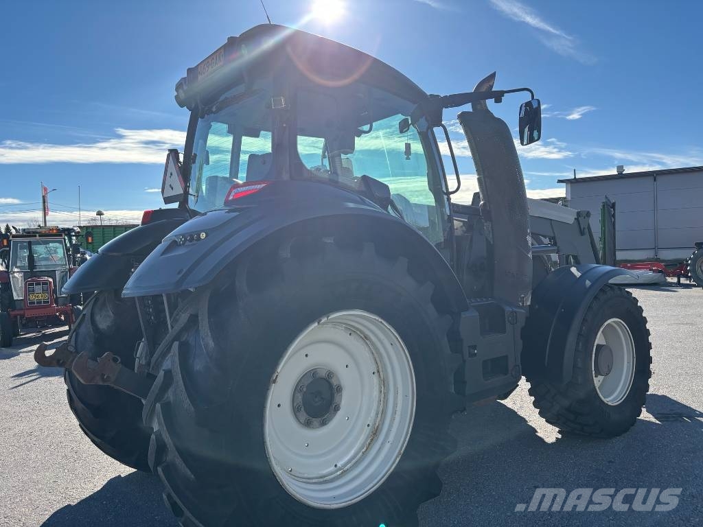 Valtra T 154 Versu 拖拉机/农用车