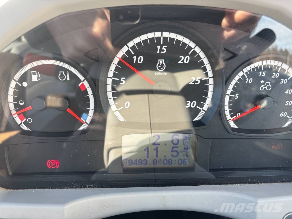 Valtra T 154 Versu 拖拉机/农用车