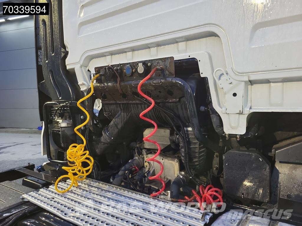 MAN TGX 33.580 6X4 XLX Retarder 2xTanks ACC Vetopöytäautot