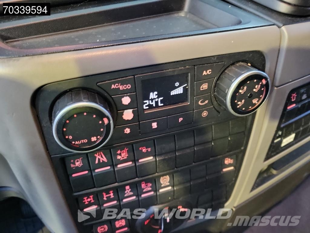 MAN TGX 33.580 6X4 XLX Retarder 2xTanks ACC Tegljači