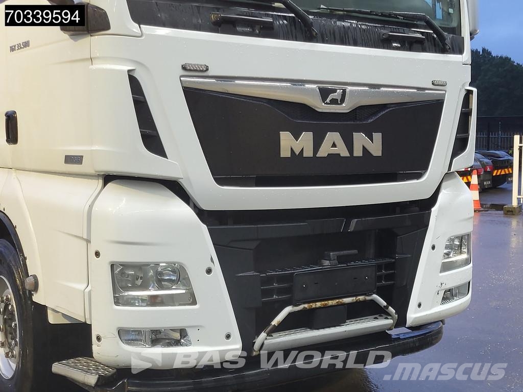 MAN TGX 33.580 6X4 XLX Retarder 2xTanks ACC Vetopöytäautot