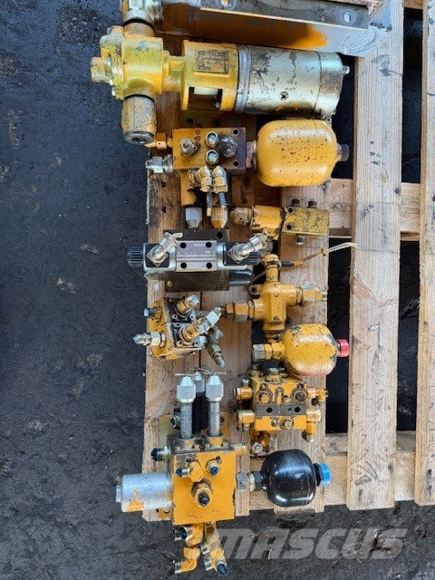 Liebherr A 900 COMPLET HYDRAULIC PARTS Hydraulics