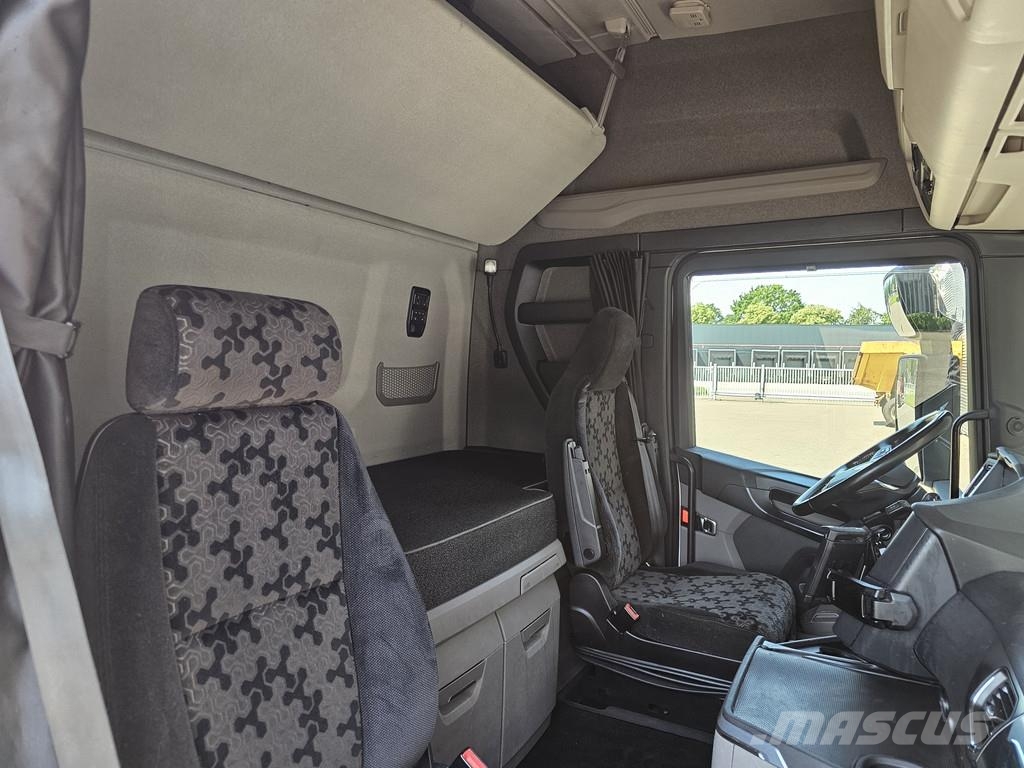 Scania S530 V8 6x2 BOOGIE / RETARDER / FULL AIR / 2 TANKS Tracteur routier
