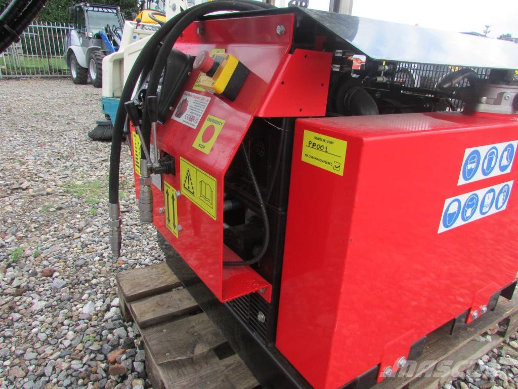 Red Rhino 2000 Brecheranlage mit RedRhino Powerpack Iseliikuvad purustid