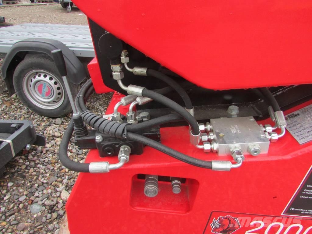 Red Rhino 2000 Brecheranlage mit RedRhino Powerpack Iseliikuvad purustid