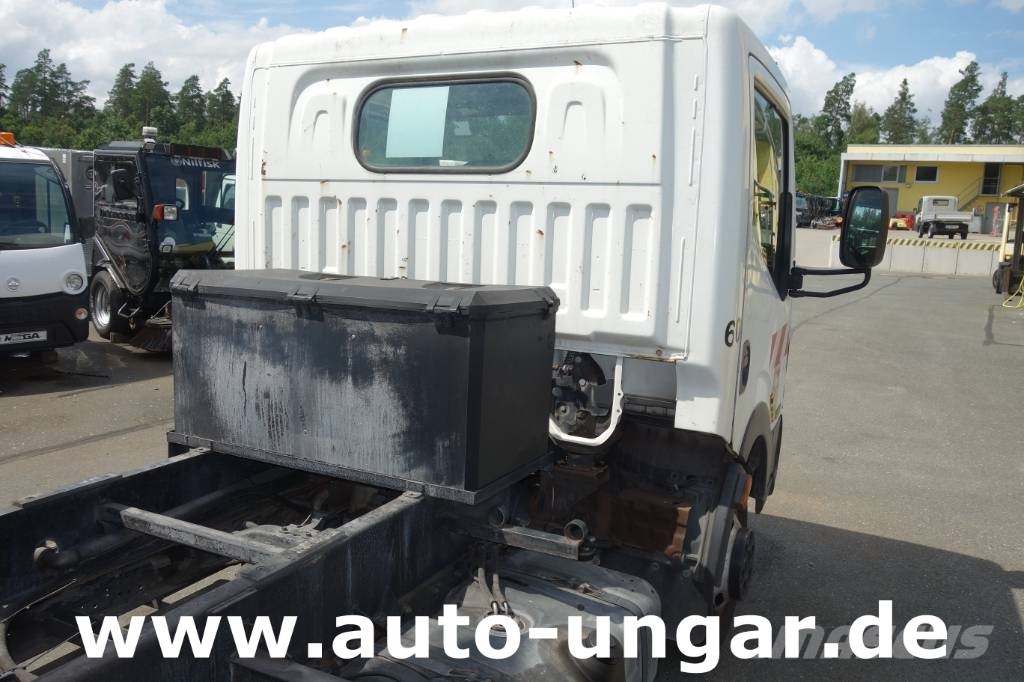 Nissan Cabstar 45.13 Müllwagen PB M7XL mit Lifter und Pre Jäteautot