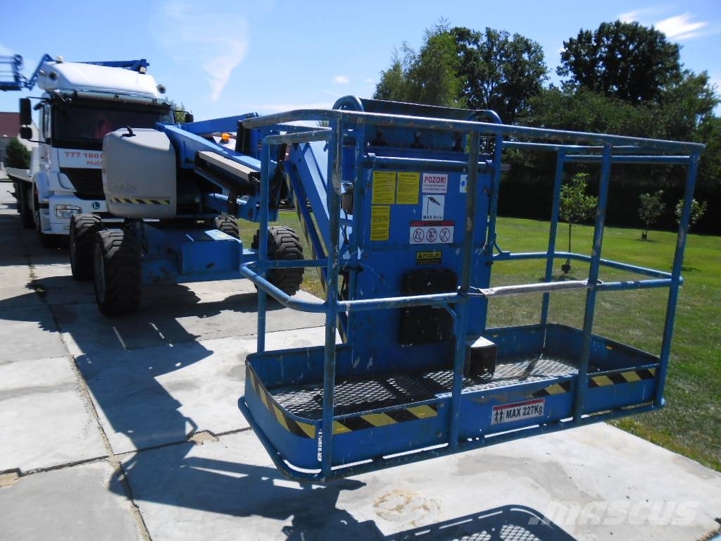 Genie Z 51/30 J Kĺbové plošiny