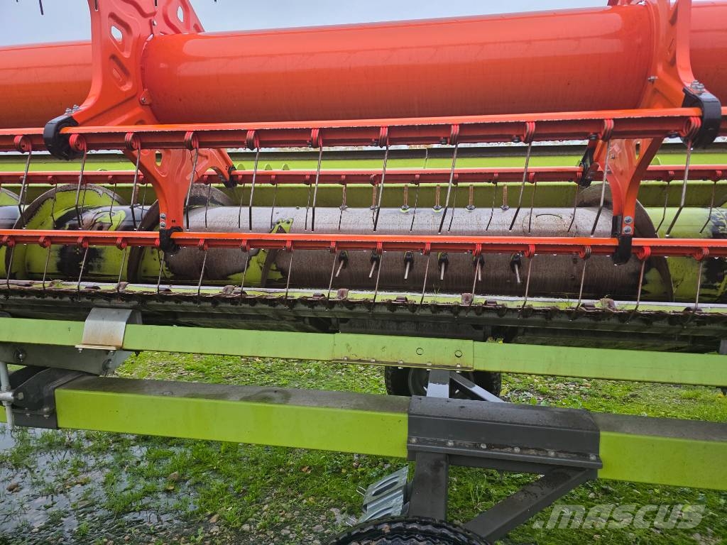 CLAAS Lexion 670 Ražas novākšanas kombaini