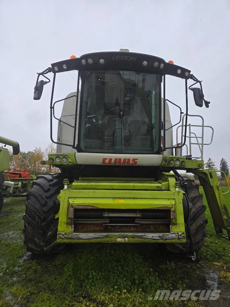 CLAAS Lexion 670 Ražas novākšanas kombaini