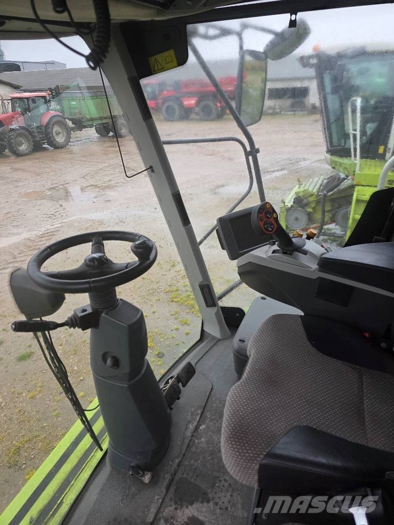 CLAAS Lexion 670 Ražas novākšanas kombaini