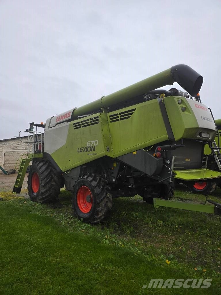 CLAAS Lexion 670 Ražas novākšanas kombaini