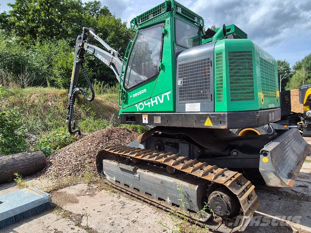 Neuson 104 HVT Harvesteri