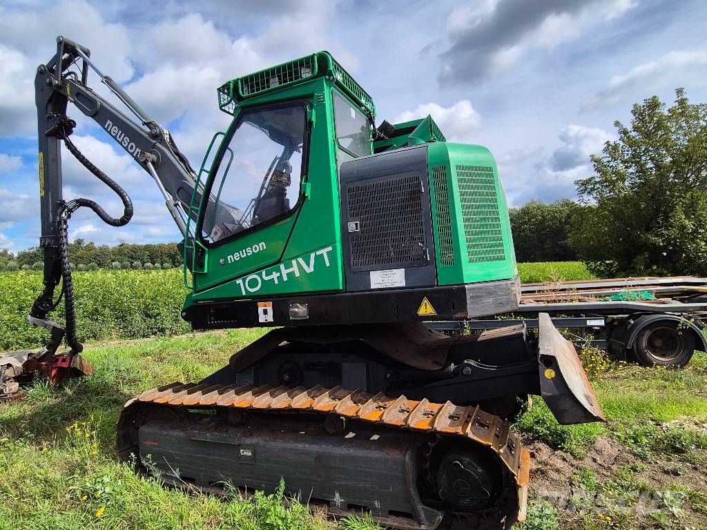 Neuson 104 HVT Harvesteri